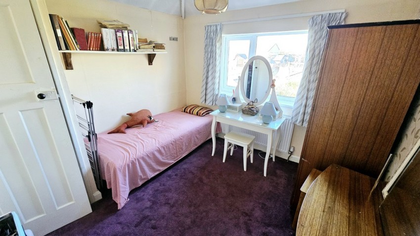Images for Croughton, Brackley, Northants