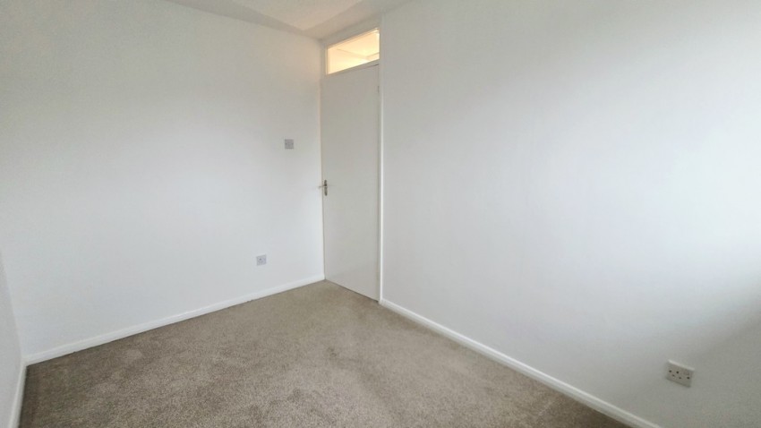 Images for Cross Keys Court, Brackley, Northants