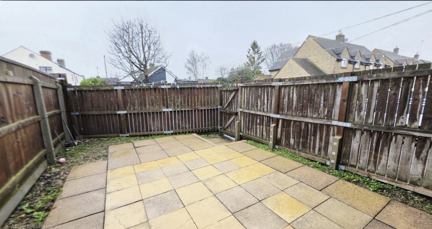 Images for Cross Keys Court, Brackley, Northants