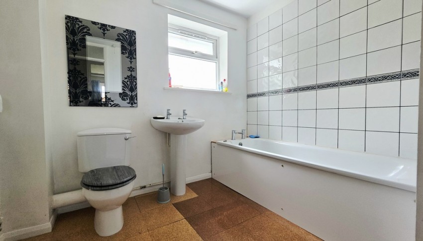 Images for Coles Rise, Brackley, Northants