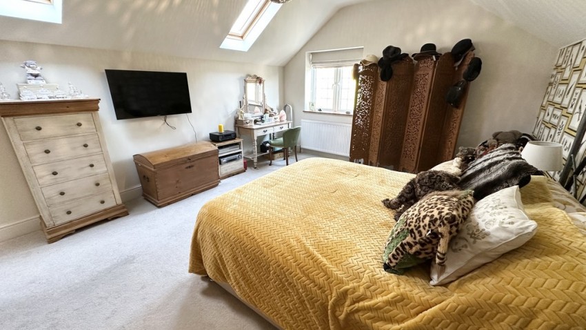 Images for Pebble Lane, Brackley, Northants