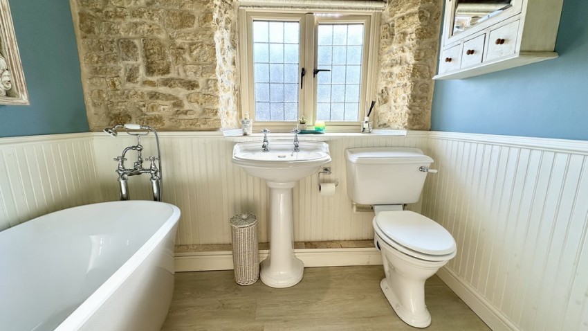 Images for Pebble Lane, Brackley, Northants