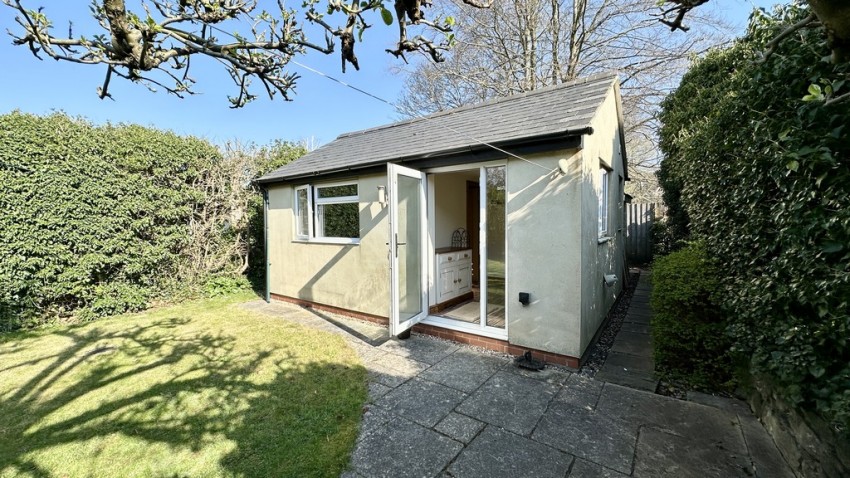 Images for Pebble Lane, Brackley, Northants