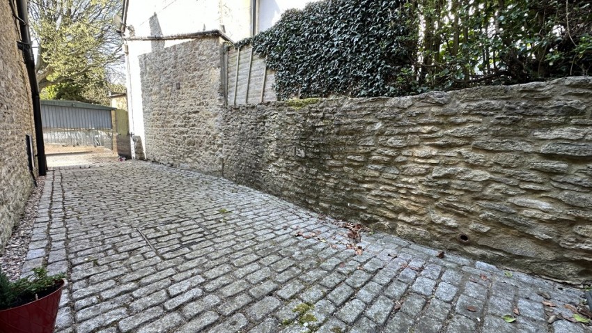 Images for Pebble Lane, Brackley, Northants