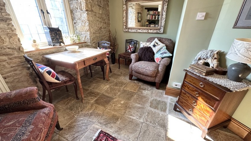 Images for Pebble Lane, Brackley, Northants