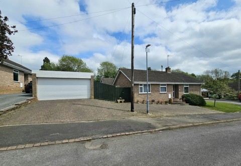 View Full Details for Croughton, Northants