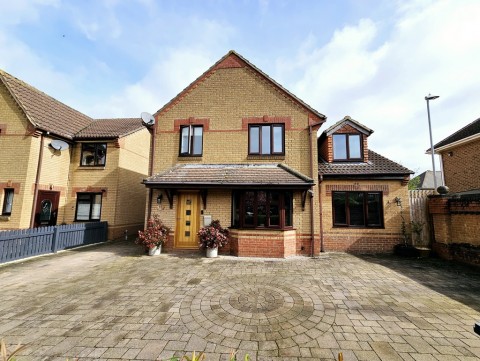 View Full Details for Beech Drive, Brackley, Northants