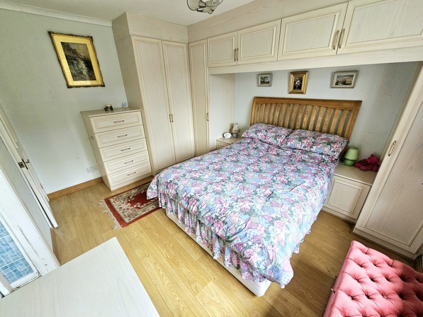 Images for Valley Close, Brackley, Northants