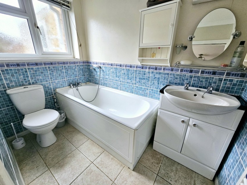 Images for Valley Close, Brackley, Northants