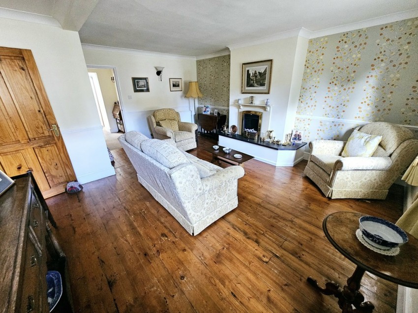 Images for Pebble Lane, Brackley, Northants