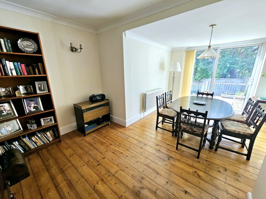 Images for Pebble Lane, Brackley, Northants
