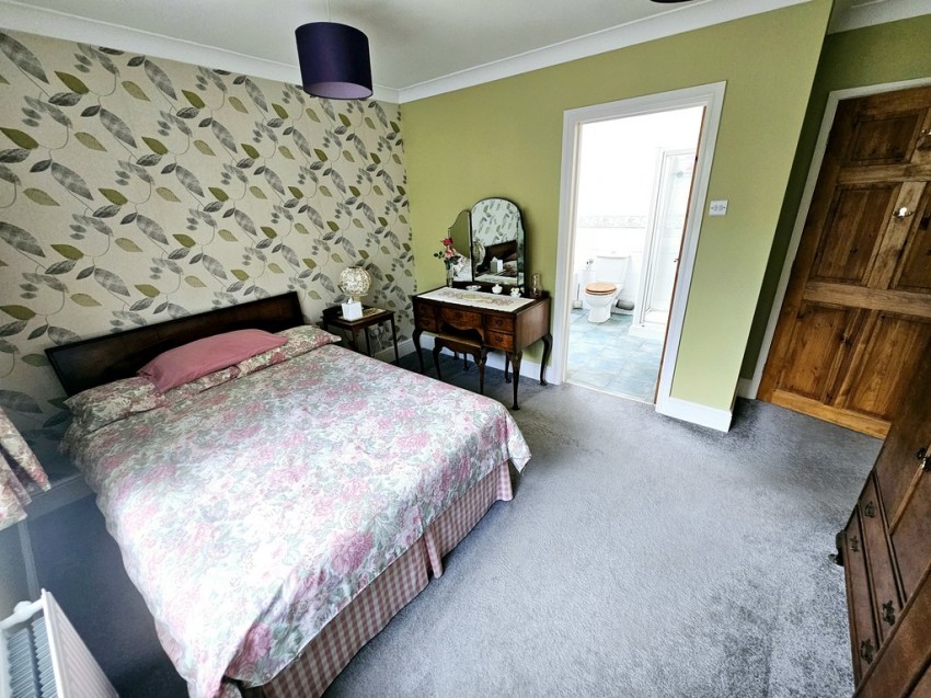 Images for Pebble Lane, Brackley, Northants