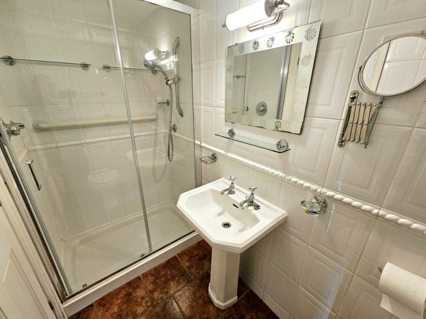 Images for Pebble Lane, Brackley, Northants
