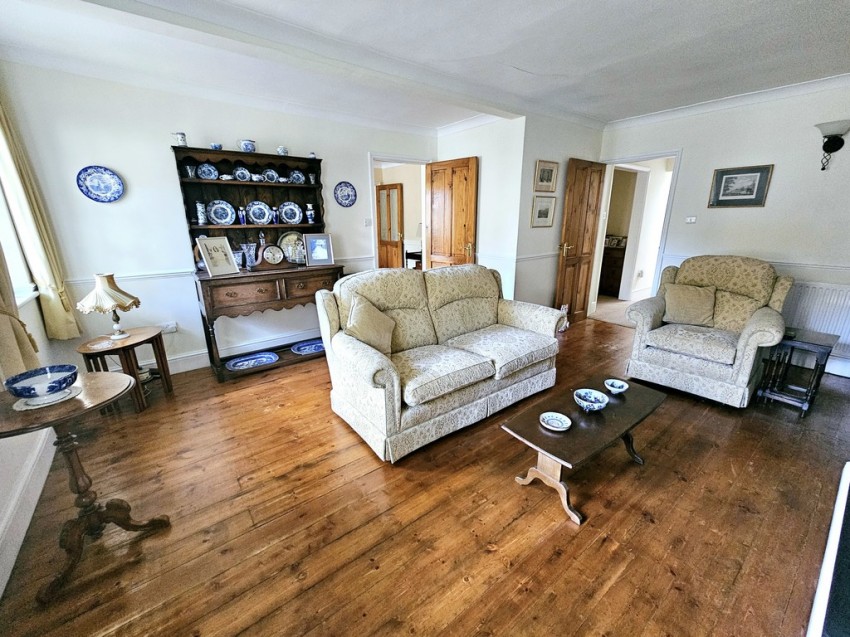 Images for Pebble Lane, Brackley, Northants