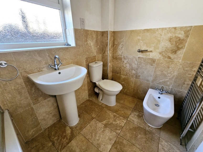 Images for Croughton, Brackley