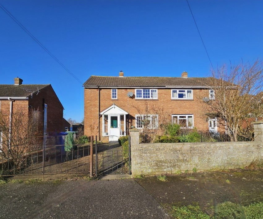 Images for Waynflete Avenue, Brackley, Northants