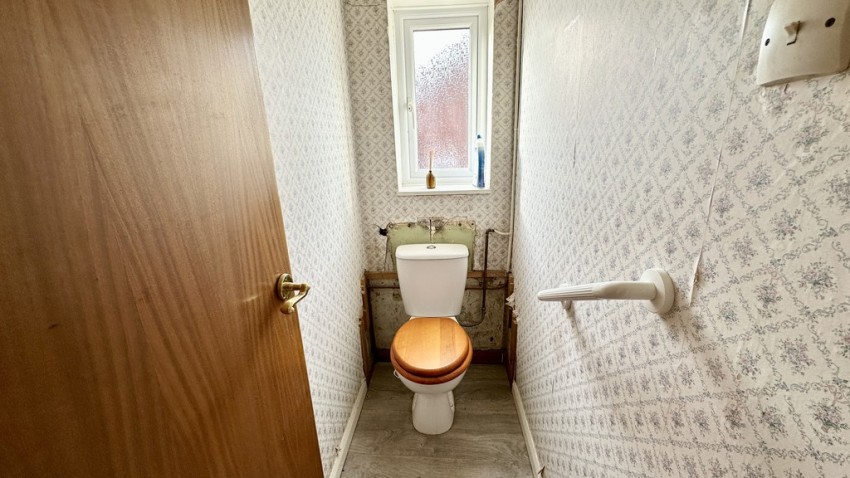 Images for Waynflete Avenue, Brackley, Northants