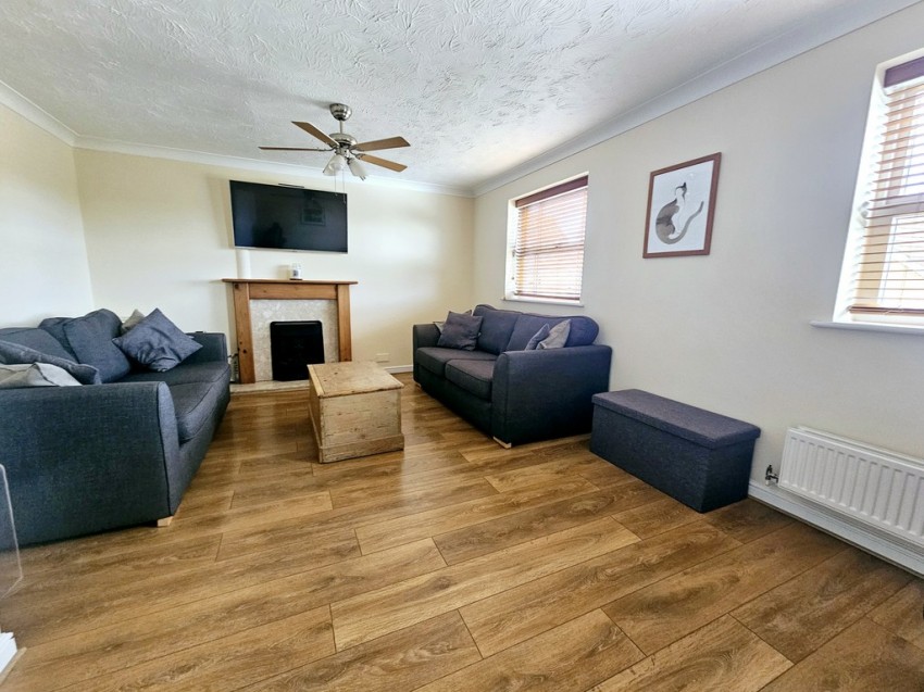 Images for Robin Ride, Brackley, Northants