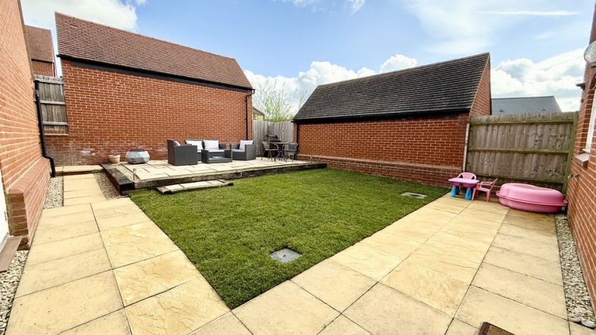 Images for Otter Close, Brackley, Northants