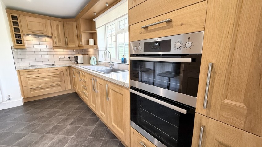 Images for Evenley, Brackley