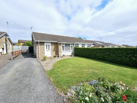 View Full Details for Ellesmere Crescent, Brackley, Northants