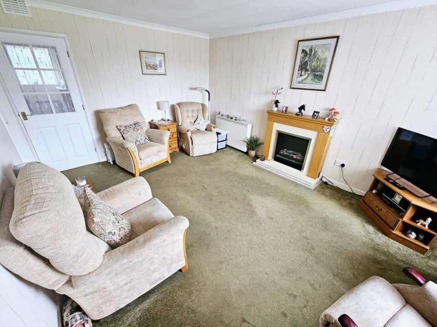 Images for Ellesmere Crescent, Brackley, Northants