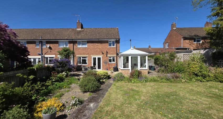 Images for Beaumont Crescent, Brackley, Northants