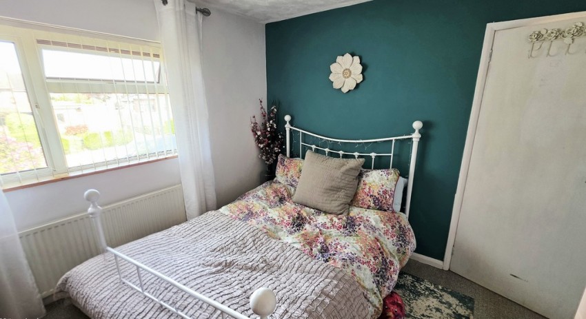 Images for Beaumont Crescent, Brackley, Northants