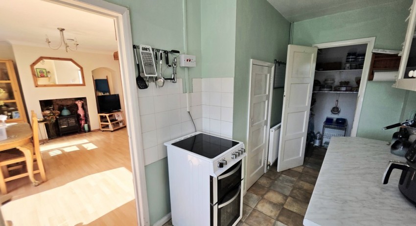 Images for Beaumont Crescent, Brackley, Northants