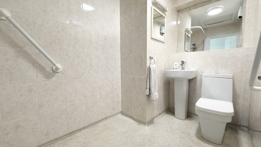 Images for Charlton, Banbury