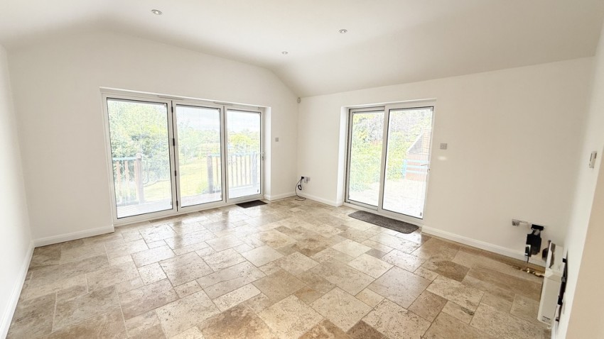 Images for Charlton, Banbury