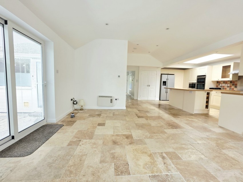 Images for Charlton, Banbury