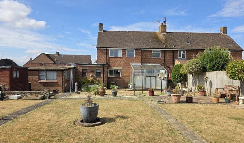 Images for Waynflete Avenue, Brackley, Northants