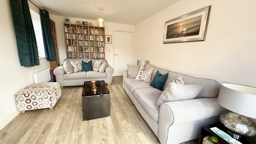 Images for Gold Avenue, Brackley, Northants