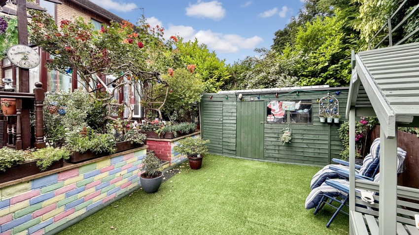 Images for Yeomans Close, Brackley, Northants