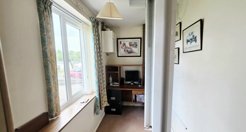 Images for Valley Rise, Brackley, Northants
