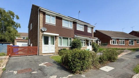 View Full Details for Avenue Bernard, Brackley, Northants