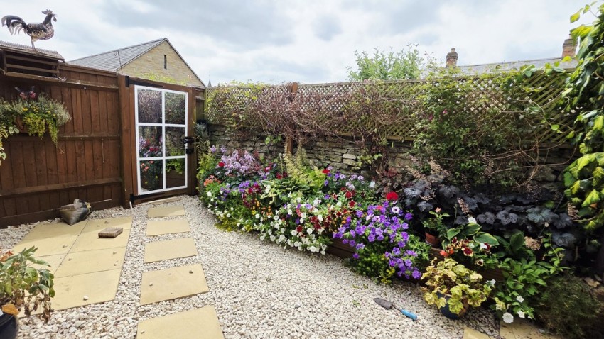 Images for Manor Road, Brackley, Northants