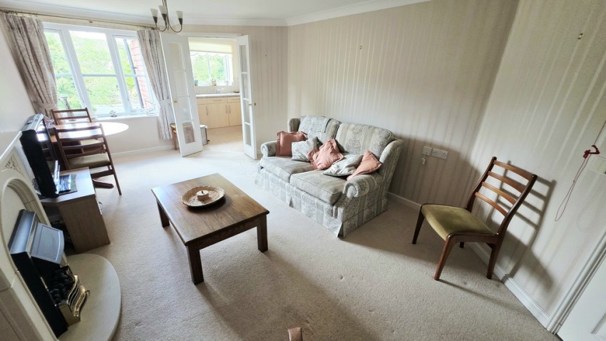 Images for Buckingham Road, Brackley, Northants