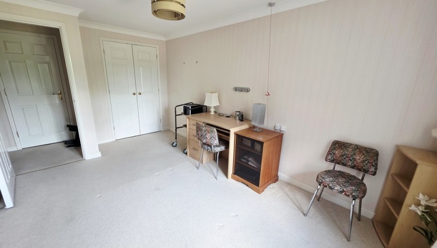 Images for Buckingham Road, Brackley, Northants