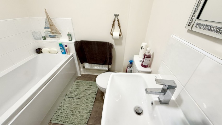 Images for Juno Crescent, Brackley, Northants