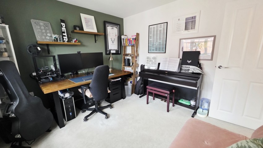 Images for Squirrel Close, Brackley, Northants