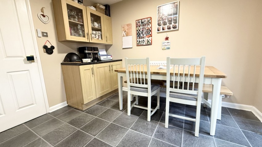 Images for Sandringham Close, Brackley, Northants