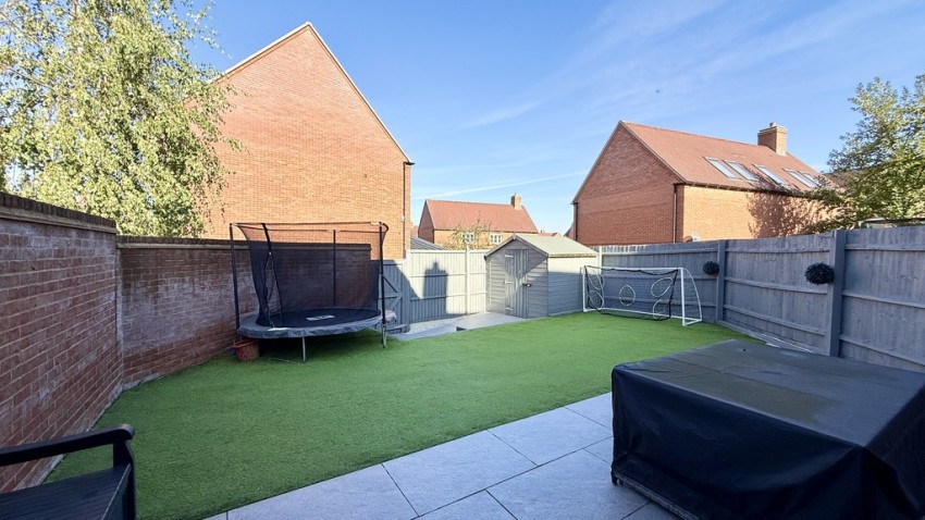 Images for Prometheus Lane, Brackley, Northants