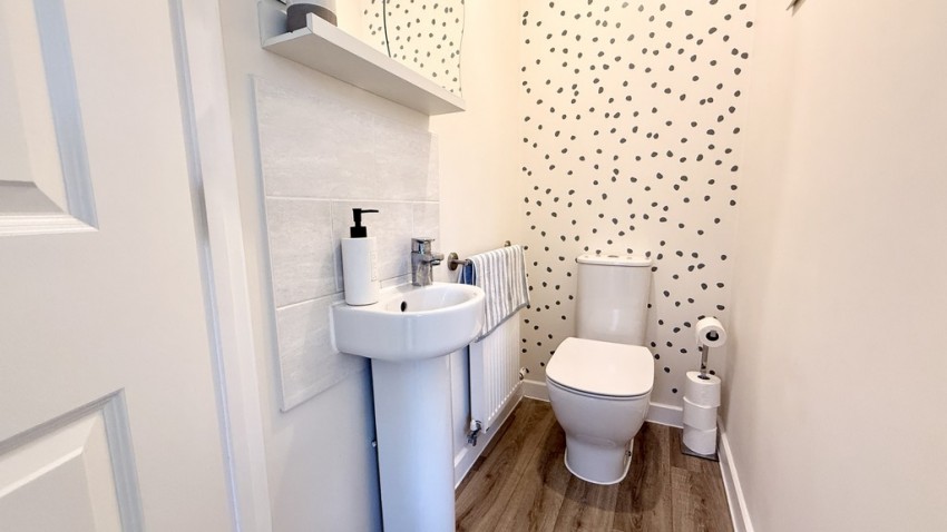 Images for Prometheus Lane, Brackley, Northants