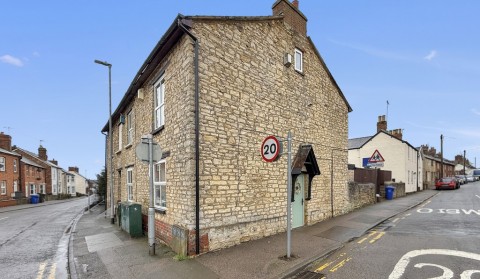 View Full Details for Manor Road, Brackley, Northants