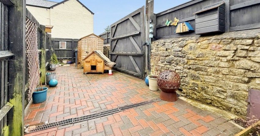 Images for Manor Road, Brackley, Northants