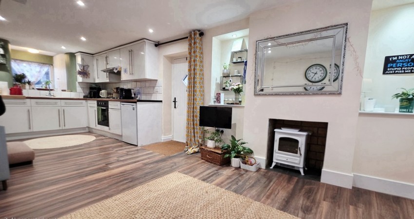 Images for Manor Road, Brackley, Northants