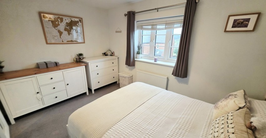 Images for Foxhills Way, Brackley, Northants