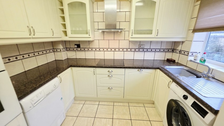 Images for Cross Keys Court, Brackley, Northants